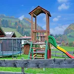 Village Traditional Prázdninový dům *
